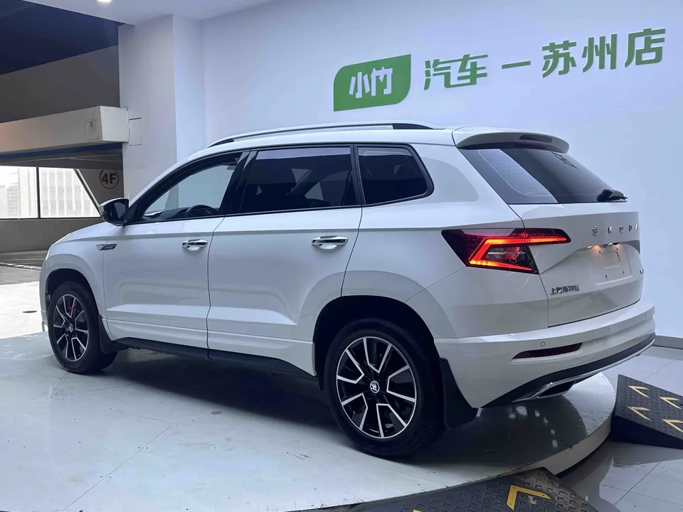Skoda Karoq Korok 2022 TSI280 Premium Edition 2022 — thumbnail 2
