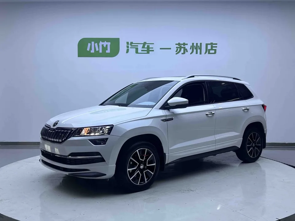Skoda Karoq Korok 2022 TSI280 Premium Edition 2022 — photo 1, buy with delivery to Moscow