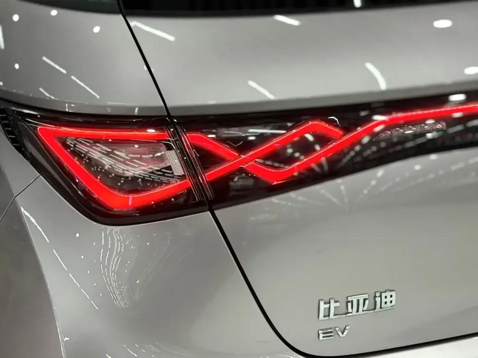BYD Dolphin dolphin 2024 Honor Edition 420km Fashion Edition 2024 — thumbnail 3