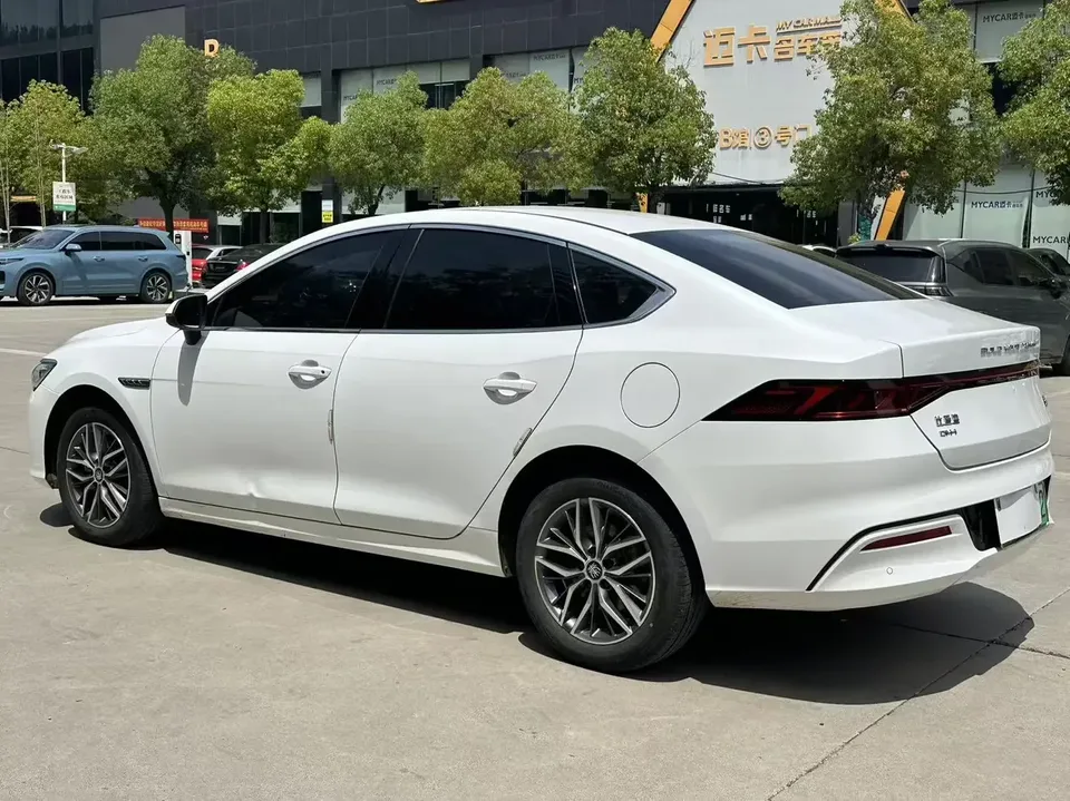BYD Qin PLUS DM Qin PLUS DM 2024 Honor Edition DM-i 120KM Leading Edition 2024 — thumbnail 2