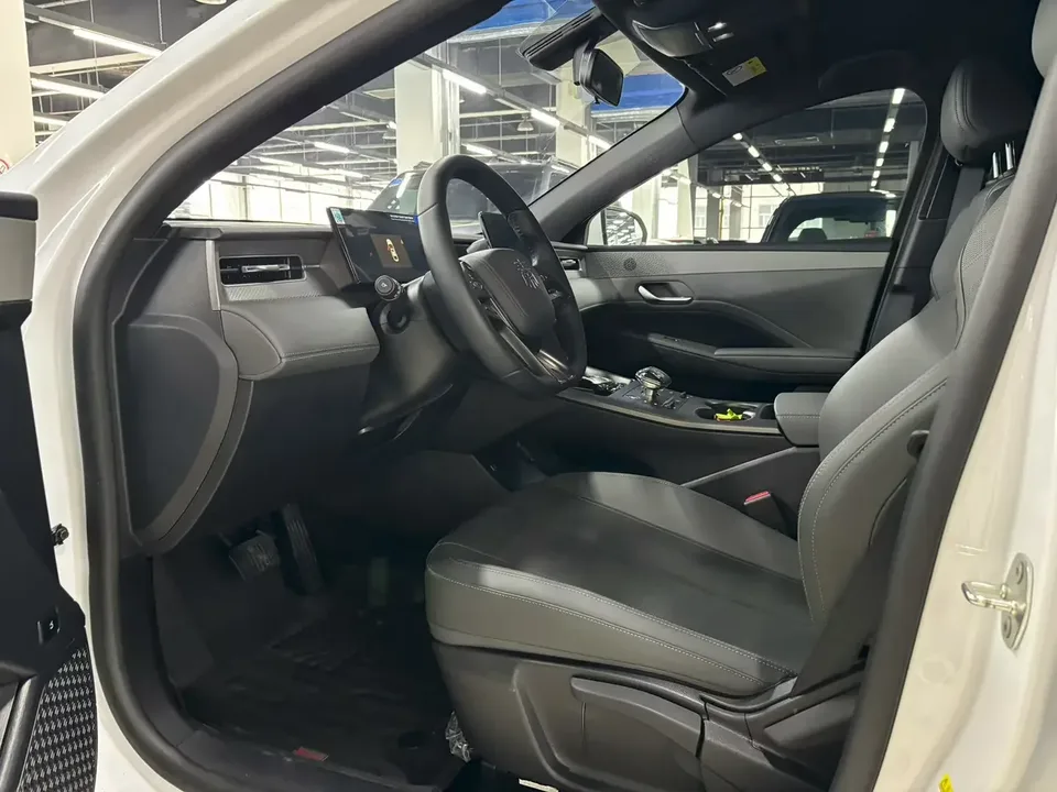 BYD Qin PLUS DM Qin PLUS DM 2025 DM-i 55KM Intelligent Driving Edition Leading Edition 2025 — thumbnail 5