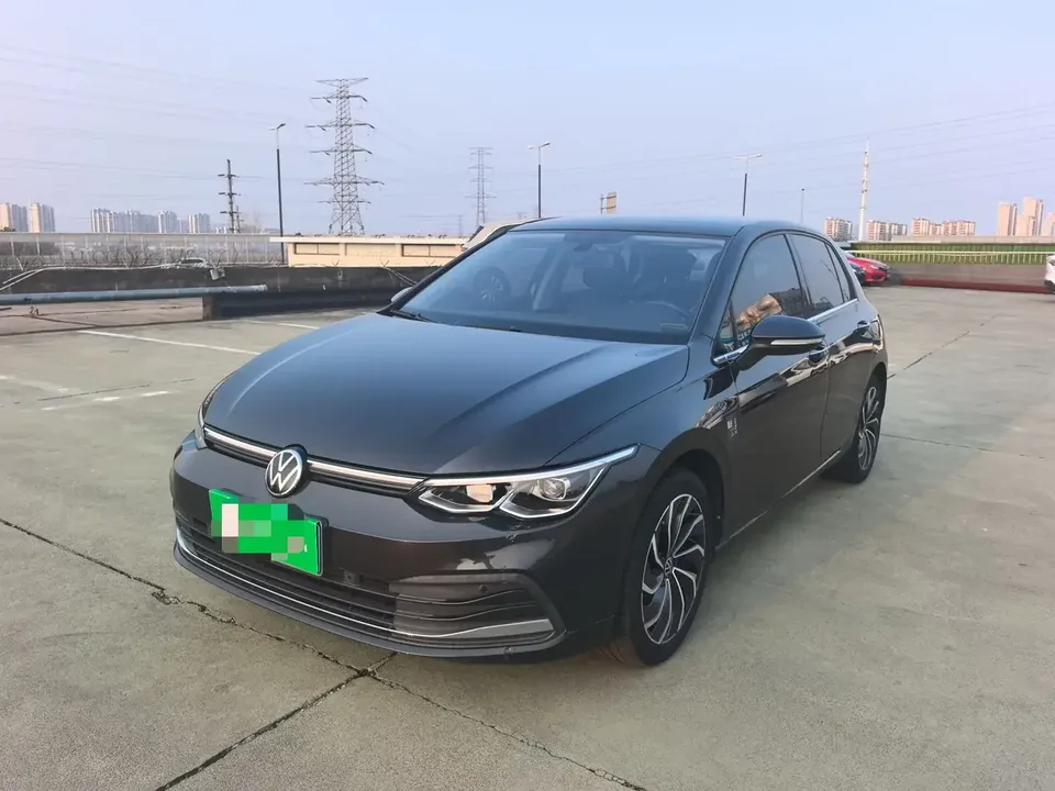 Volkswagen Golf golf 2021 280TSI DSG Pro 2022 — photo 1, buy with delivery to Moscow