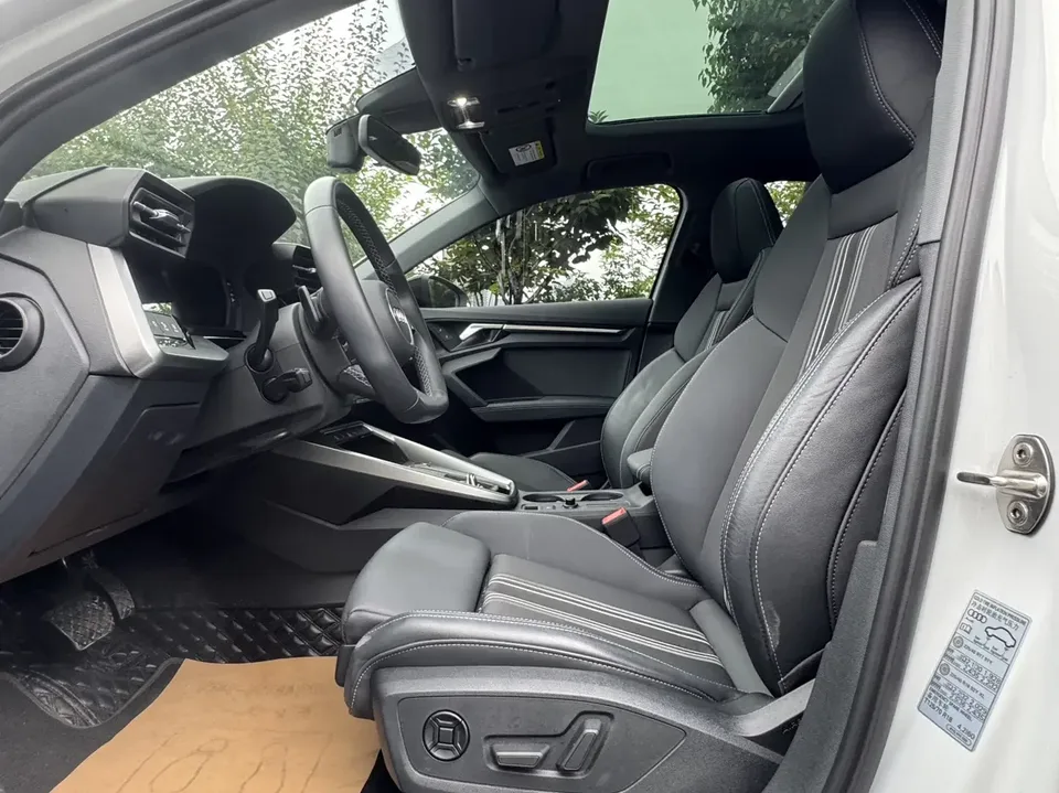 Audi A3 Audi A3 2022 Sportback 35 TFSI Stylish and sporty 2023 — thumbnail 5