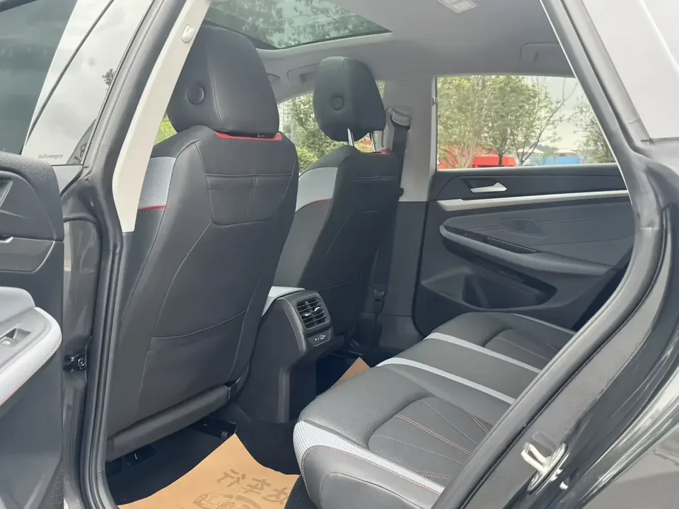 Volkswagen Lamando Lingdu 2022 Lingdu L 280TSI DSG Hot Edition 2023 — thumbnail 4