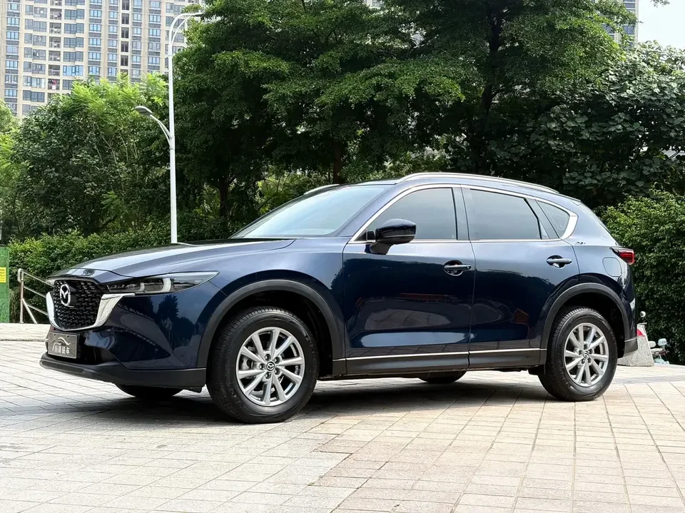 Mazda CX-5 Mazda CX-5 2024 2.0L Automatic 2WD Comfort 2024 — photo 1, buy with delivery to Moscow
