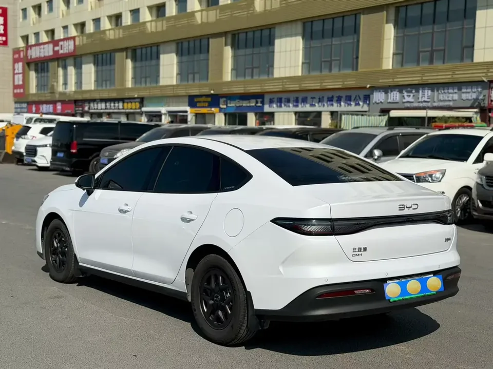 BYD Seal 05DM Seal 05DM 2025 DM-i 55KM Premium Edition 2025 — thumbnail 4