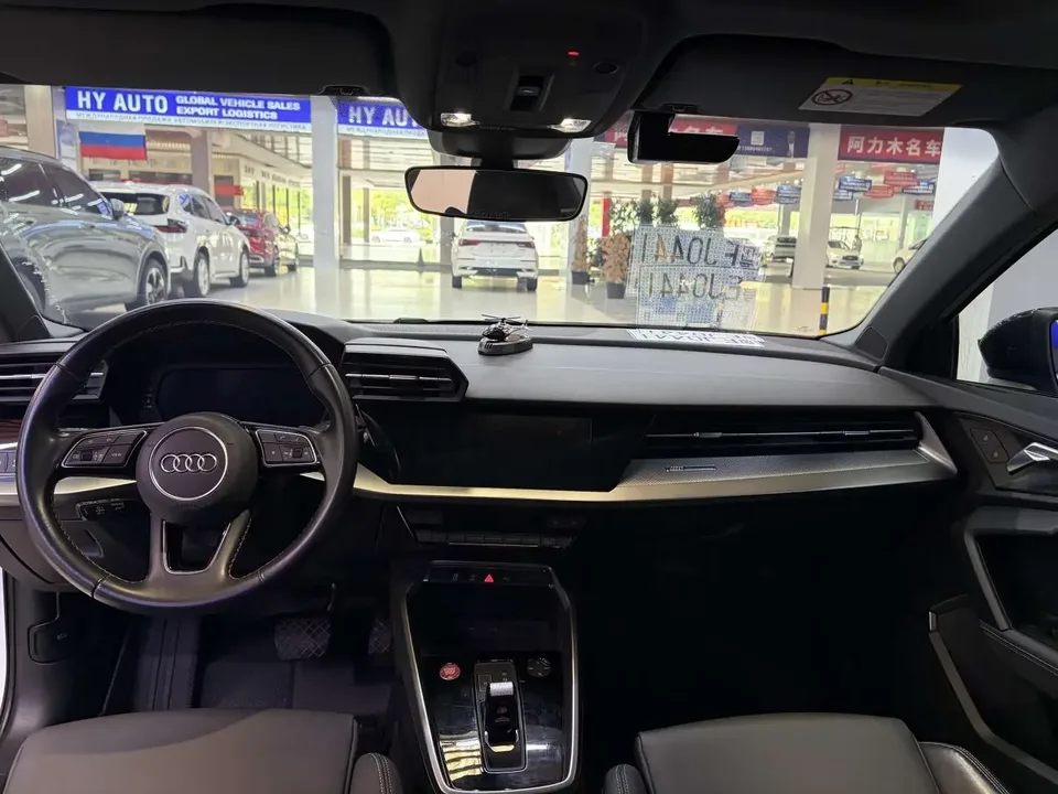 Audi A3 Audi A3 2022 A3L Limousine 35 TFSI Stylish and Elegant 2023 — миниатюра 4