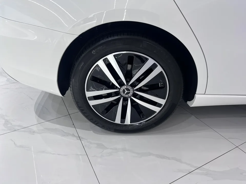 Mercedes-Benz Klasa A Mercedes Benz A Class 2022 A 180 L sports sedan facelift 2022 — thumbnail 4