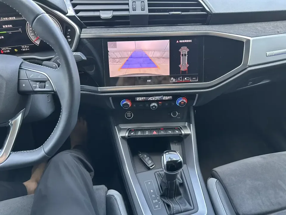 Audi Q3 Audi Q3 2022 35 TFSI Stylish Dynamic 2022 — миниатюра 3