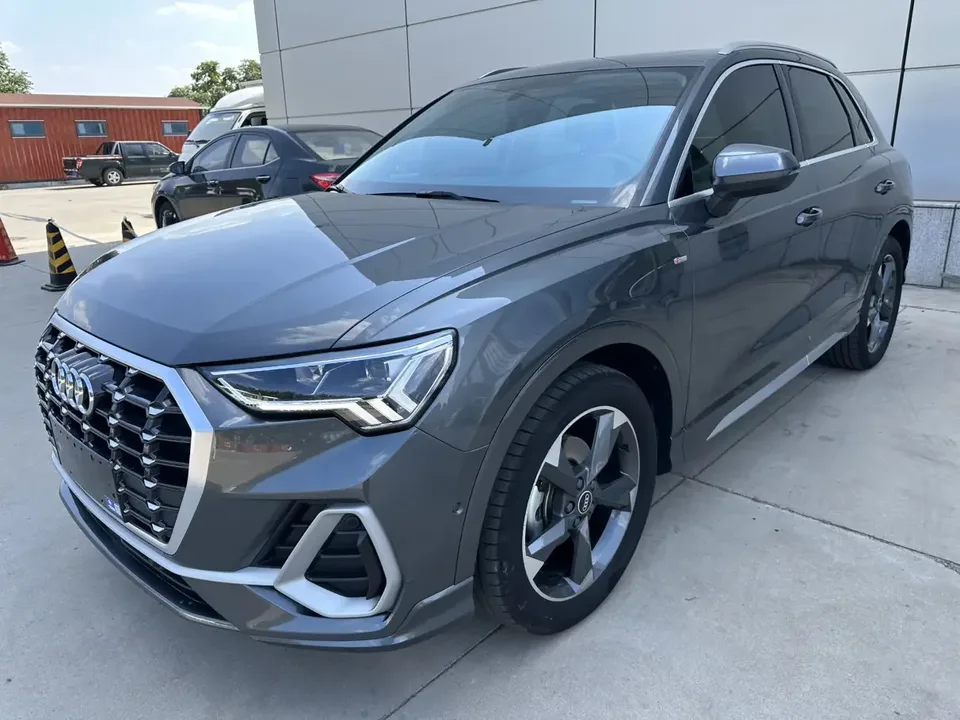 Audi Q3 Audi Q3 2022 35 TFSI Stylish Dynamic 2022 — фото 1, купить с доставкой в Москву