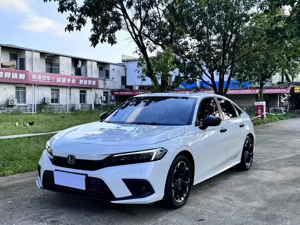 Honda CIVIC Civic 2022 240TURBO CVT Fuel Edition 2022 — photo 1, buy with delivery to Moscow