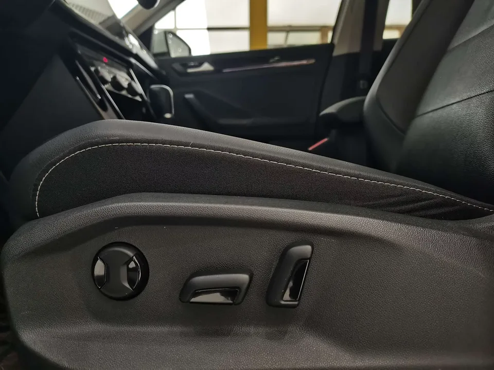 Volkswagen T-Roc TANG 2022 280TSI DSG 2WD Comfort PLUS 2022 — thumbnail 4