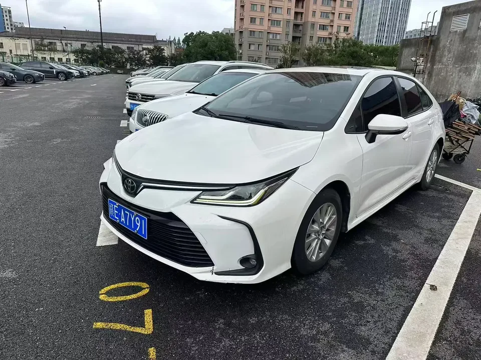 Toyota Corolla Corolla 2021 1.5L CVT Elite Edition 2022 — photo 1, buy with delivery to Moscow