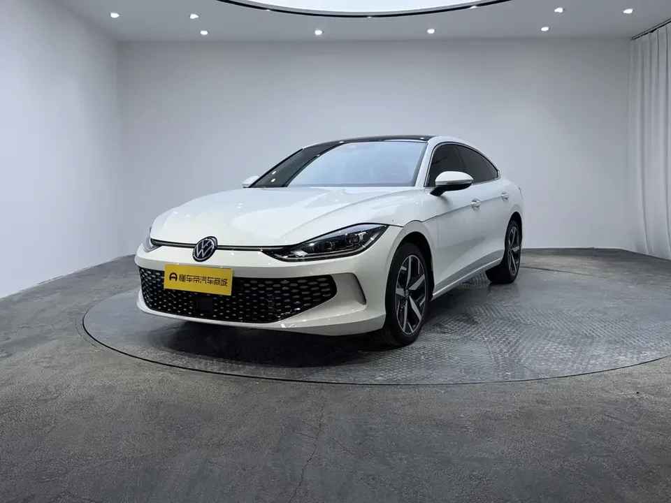 Volkswagen Lamando Lingdu 2025 Lingdu L 280TSI DSG Cool Edition 2025 — photo 1, buy with delivery to Moscow