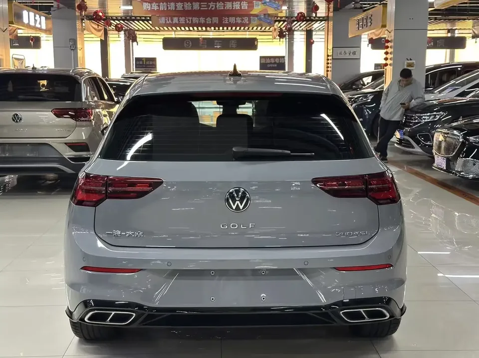 Volkswagen Golf golf 2023 280TSI DSG R-Line 2023 — thumbnail 4