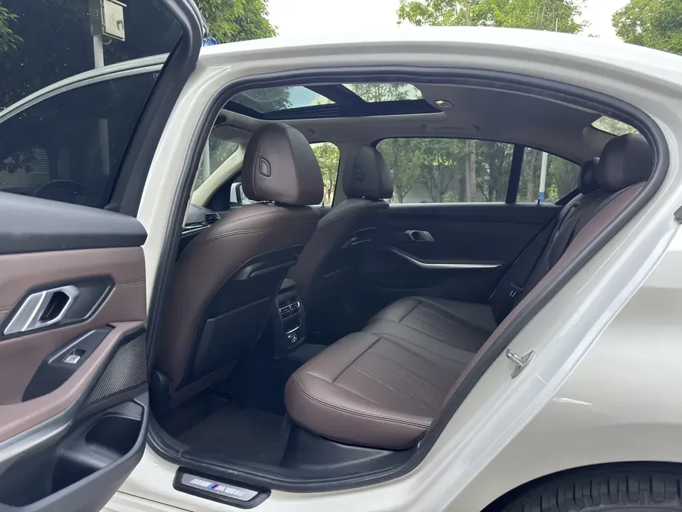 BMW 3 Series BMW 3 Series 2022 320Li M Sport Package 2022 — thumbnail 3