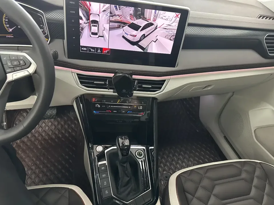 Volkswagen Tayron Tanyue 2023 280TSI 2WD Luxury Plus Advanced Edition 2022 — thumbnail 4