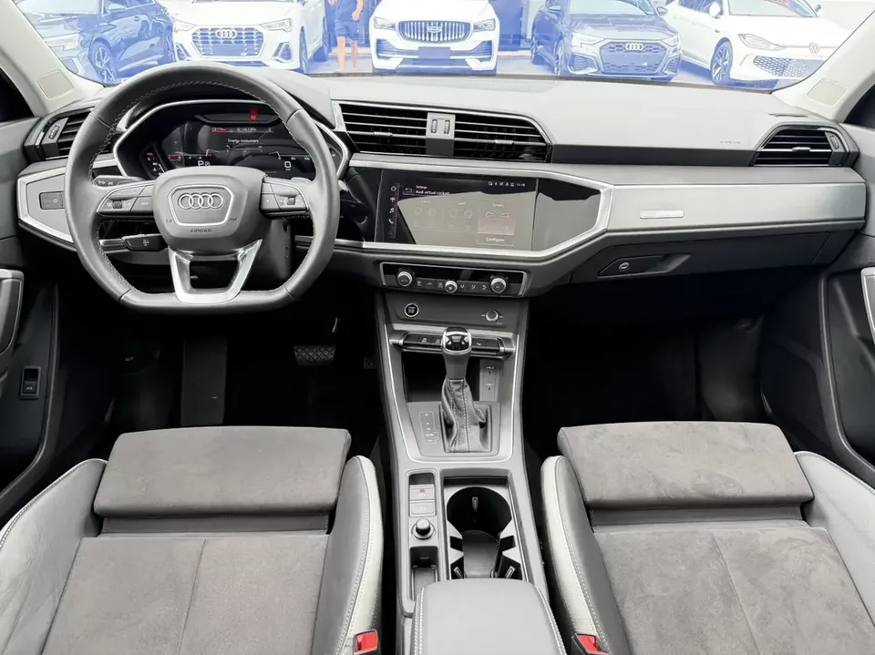 Audi Q3 Audi Q3 2023 35 TFSI Stylish Dynamic 2023 — thumbnail 5