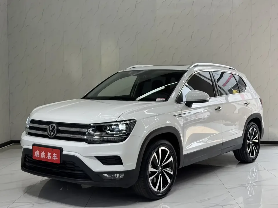 Volkswagen Tharu tuyue 2022 280TSI 2WD Deluxe Edition 2022 — фото 1, купить с доставкой в Москву