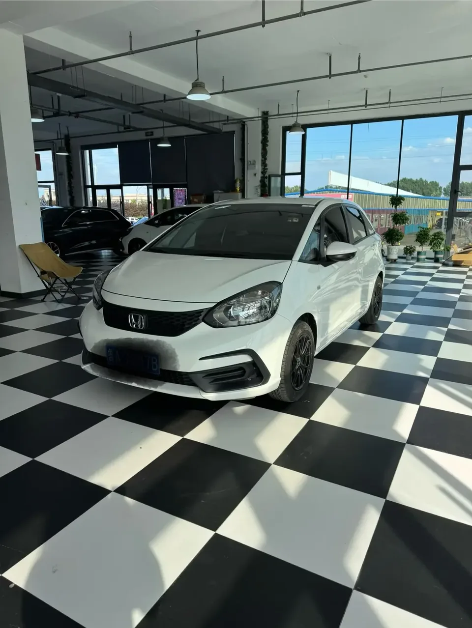 Honda FIT Fit 2021 1.5L CVT Trendy Edition 2022 — photo 1, buy with delivery to Moscow