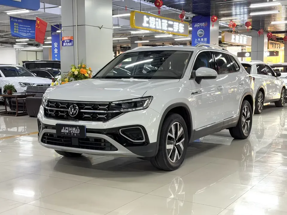 Volkswagen Tayron Tanyue 2023 280TSI 2WD Luxury Plus Advanced Edition 2023 — photo 1, buy with delivery to Moscow