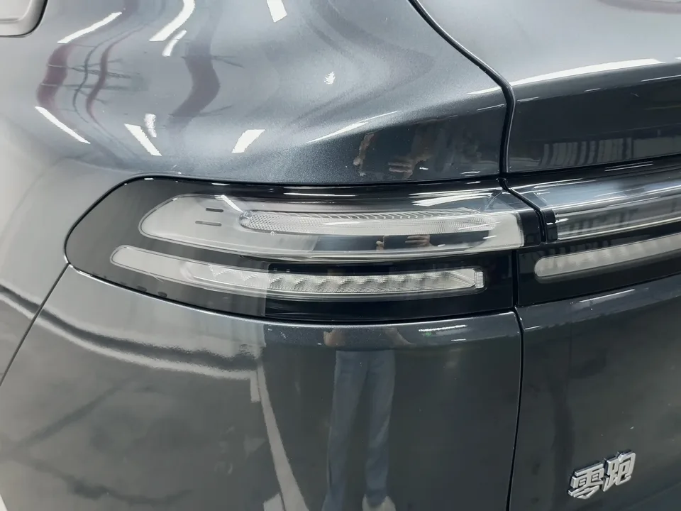 Leapmotor Zero running C10 Zero running C10 2024 Extended Range 210 Comfort Edition 2024 — thumbnail 4
