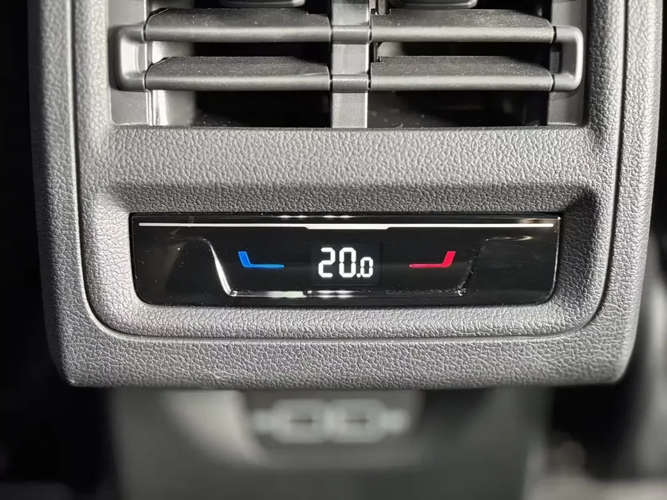 Volkswagen Golf golf 2023 280TSI DSG R-Line Lite 2023 — thumbnail 4