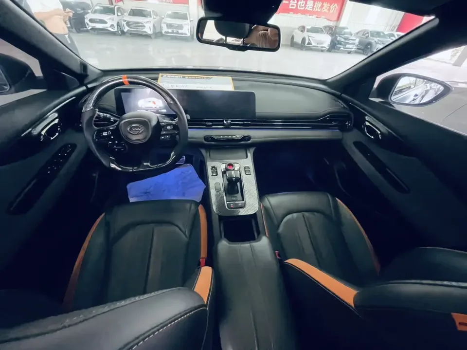 GAC Trumpchi Empow Shadow Leopard 2022 270T J16 R-Style Track Edition 2022 — миниатюра 2