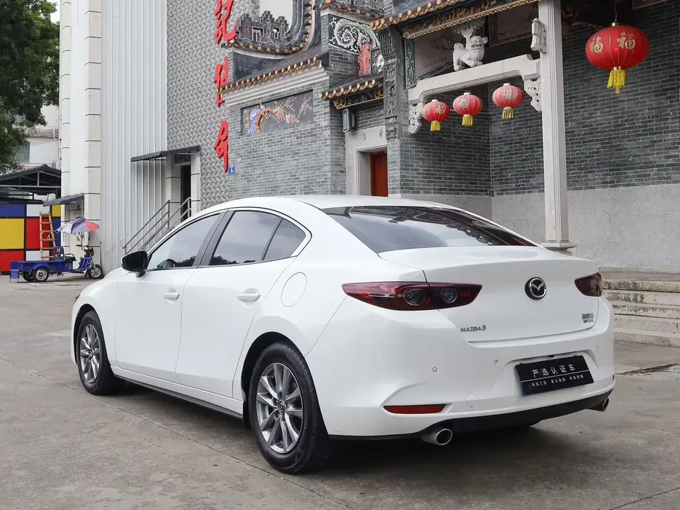 Mazda Axela Mazda3 Angkesela 2022 2.0L Automatic Quality Edition 2023 — thumbnail 2