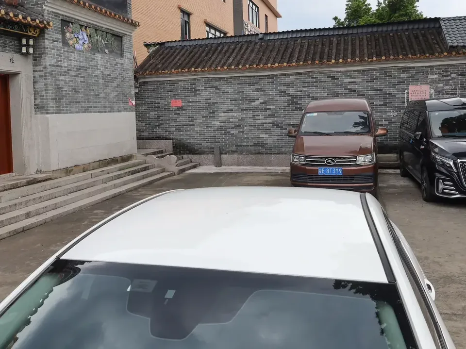 Mazda Axela Mazda3 Angkesela 2022 2.0L Automatic Quality Edition 2023 — thumbnail 3