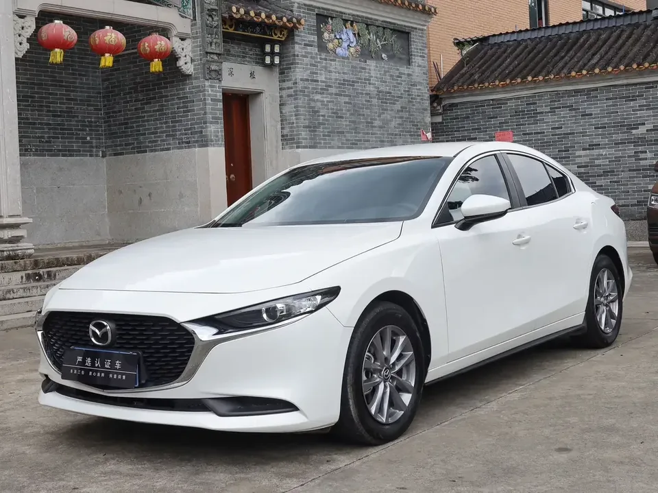 Mazda Axela Mazda3 Angkesela 2022 2.0L Automatic Quality Edition 2023 — фото 1, купить с доставкой в Москву