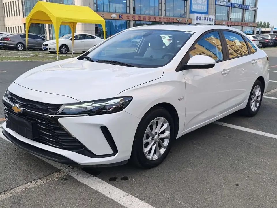 Chevrolet Monza Cruze 2024 1.5L Dual Clutch Enjoy Edition 2024 — photo 1, buy with delivery to Moscow