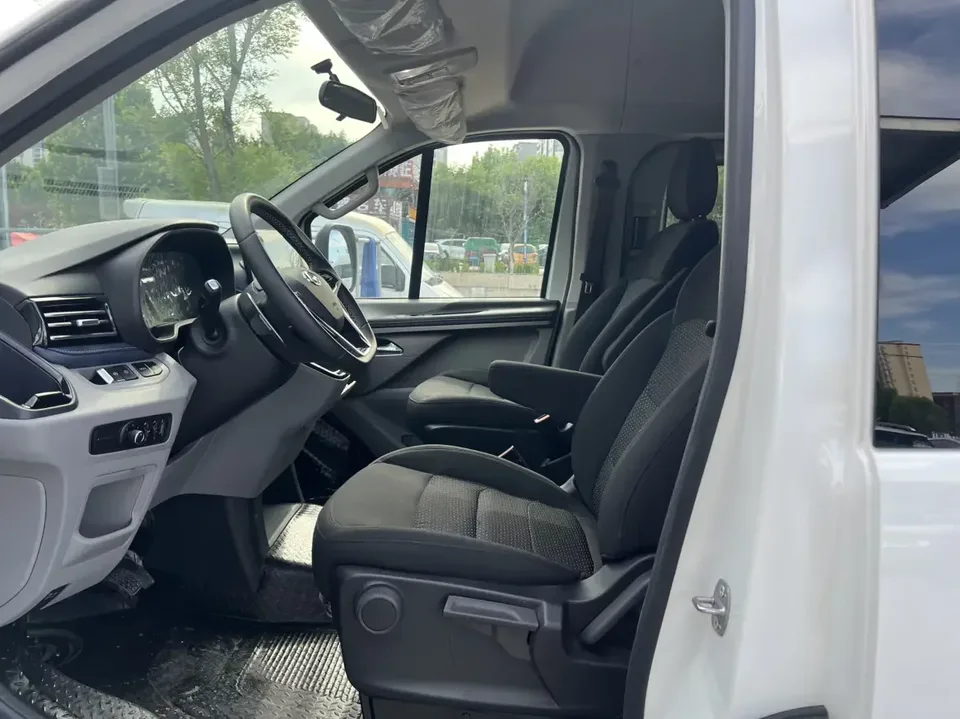 Datong Xintu V70 Xintu V70 2023 2.0T Diesel Automatic Elite Edition Long Axis Mid-Top 6/7 Seats 150Ps 2023 — thumbnail 3