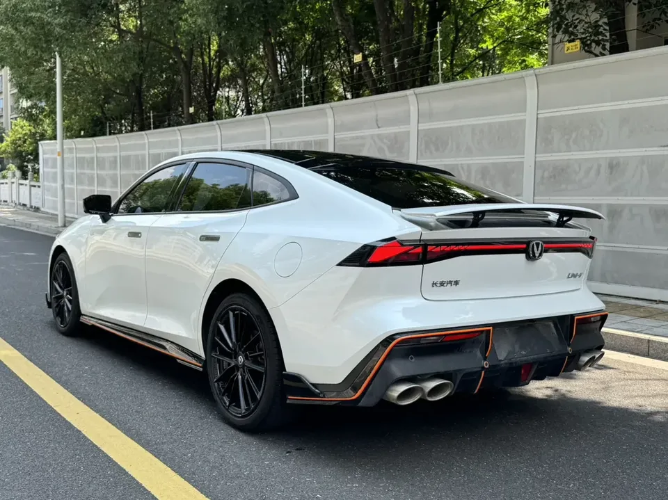Changan UNI-V Changan UNI-V 2023 1.5T Sports Edition 2024 — thumbnail 2