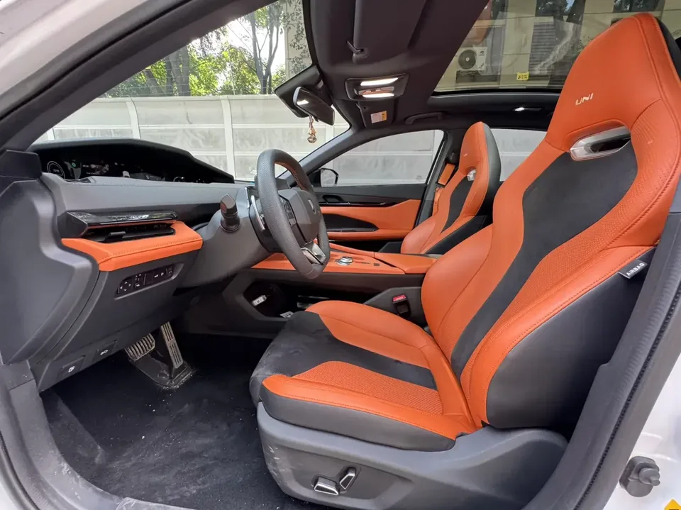 Changan UNI-V Changan UNI-V 2023 1.5T Sports Edition 2024 — thumbnail 5