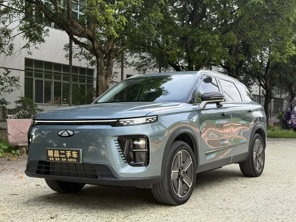 Chery Fengyun T6 Fengyun T6 2023 1.5T MAX version 2024 — photo 1, buy with delivery to Moscow