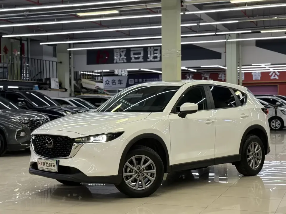Mazda CX-5 Mazda CX-5 2025 2.0L Automatic 2WD Zhishang Pro 2025 — photo 1, buy with delivery to Moscow
