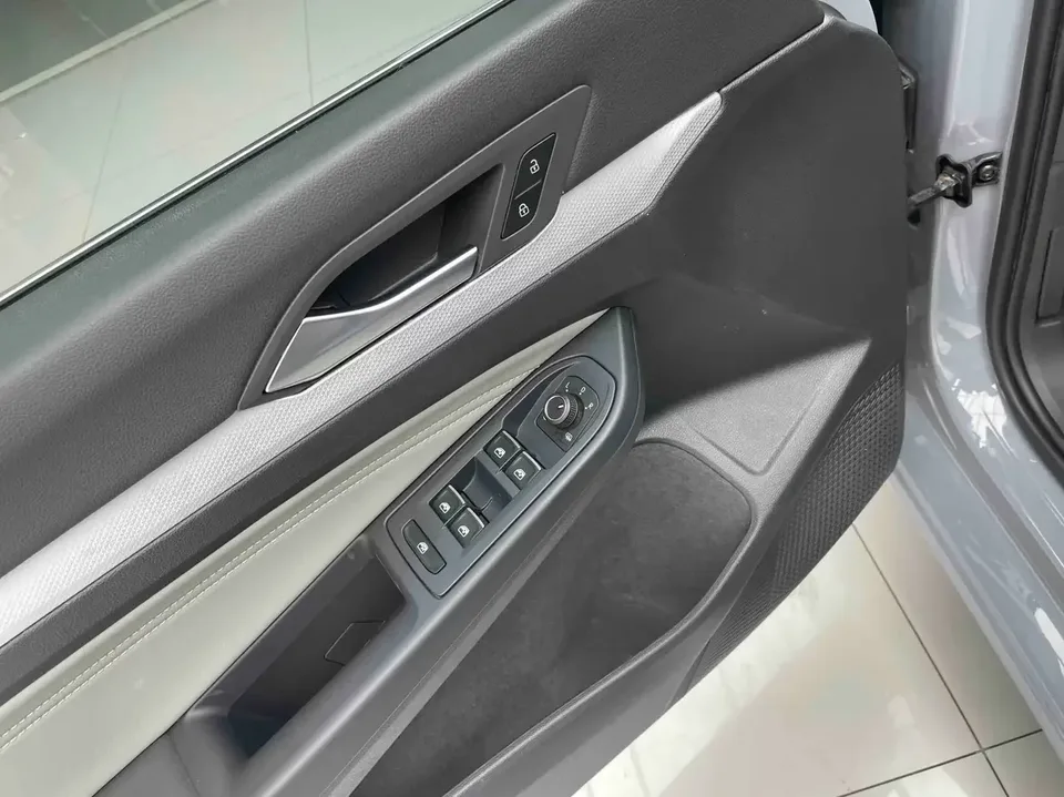 Volkswagen Golf golf 2021 280TSI DSG Pro 2022 — thumbnail 3