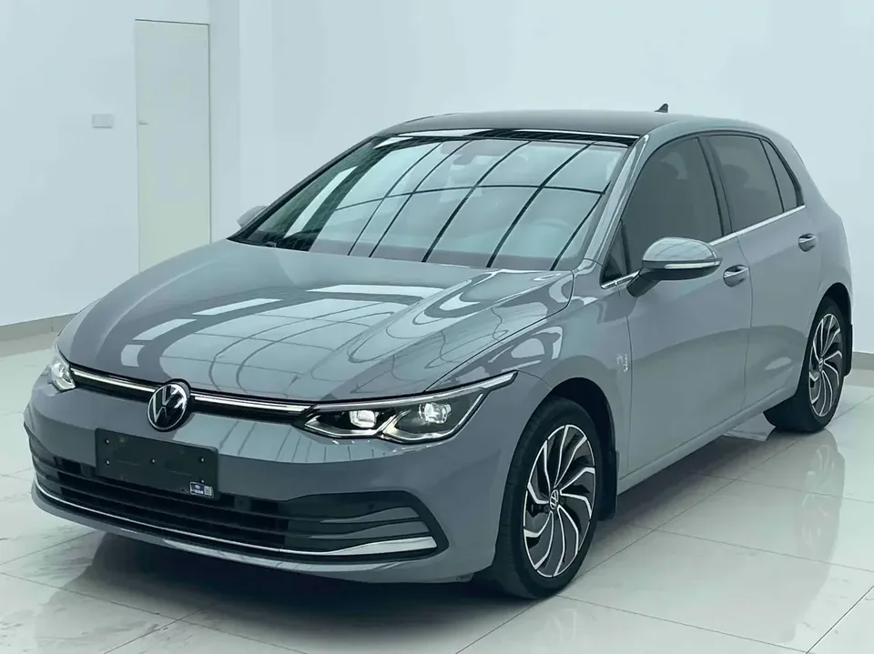 Volkswagen Golf golf 2021 280TSI DSG Pro 2022 — photo 1, buy with delivery to Moscow
