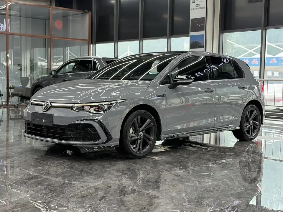 Volkswagen Golf golf 2022 280TSI DSG R-Line 2022 — photo 1, buy with delivery to Moscow