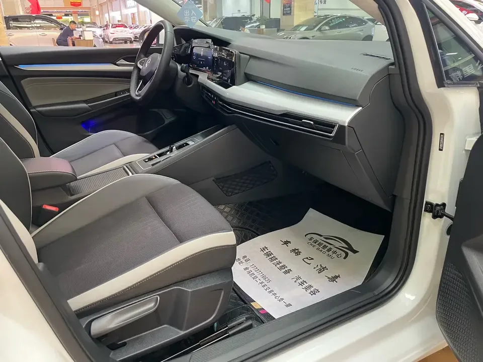 Volkswagen Golf golf 2023 280TSI DSG Pro 2024 — миниатюра 3