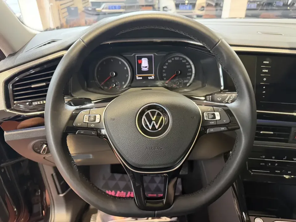 Volkswagen Tayron Tanyue 2021 280TSI 2WD Luxury Smart Edition 2022 — thumbnail 4