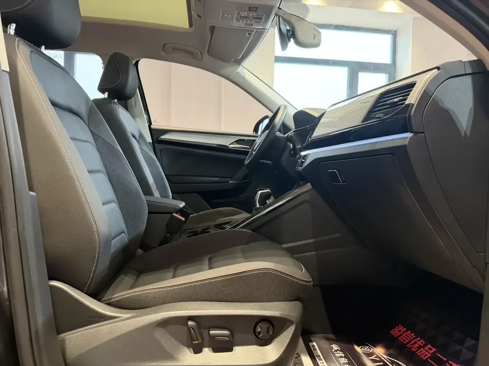 Volkswagen Tayron Tanyue 2021 280TSI 2WD Luxury Smart Edition 2022 — thumbnail 5