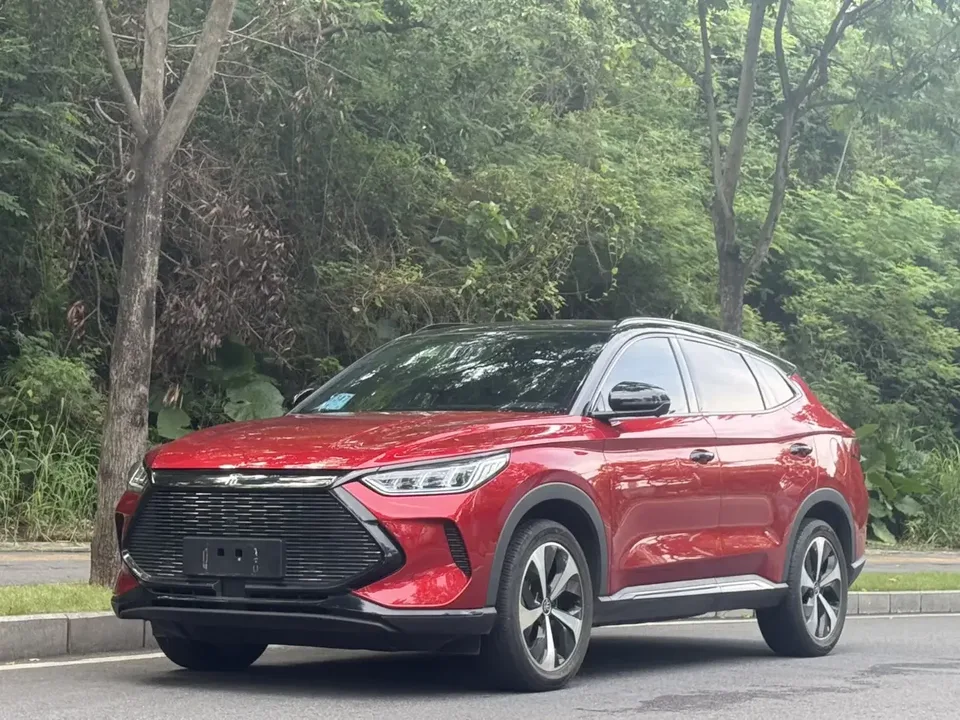 BYD Song PLUS DM Song PLUS DM 2021 DM-i 51KM 2WD Premium Edition 2023 — photo 1, buy with delivery to Moscow