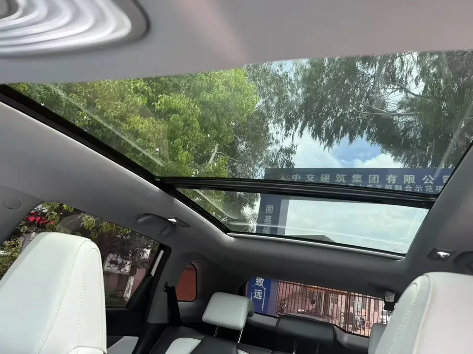 Changan CS75PLUS Changan CS75 PLUS 2023 The third generation 1.5T automatic luxury model 2024 — thumbnail 4