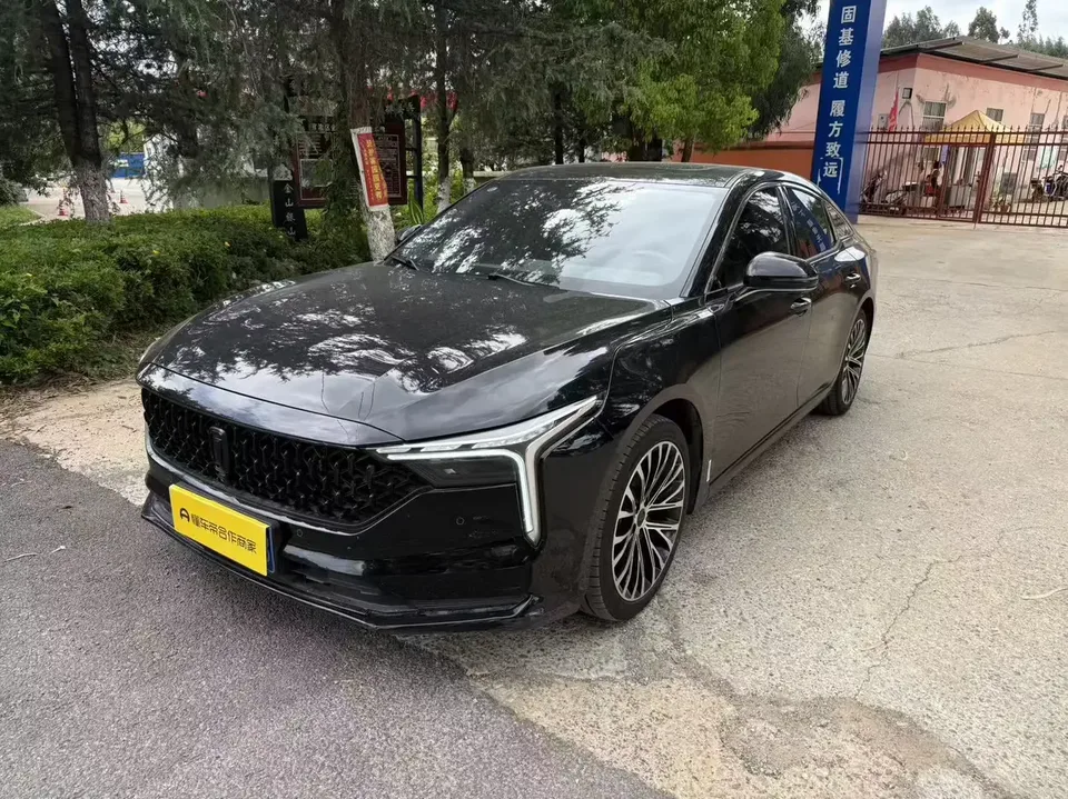 FAW Bestune B70 Pentium B70 2025 Dragon Glory Edition 1.5T Enjoyment Edition 2025 — photo 1, buy with delivery to Moscow