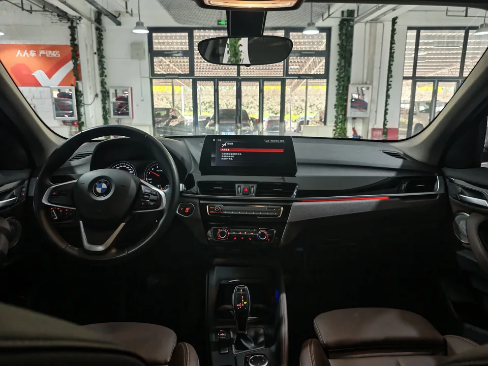 BMW X1 BMW X1 2022 sDrive20Li Fashion 2023 — thumbnail 3