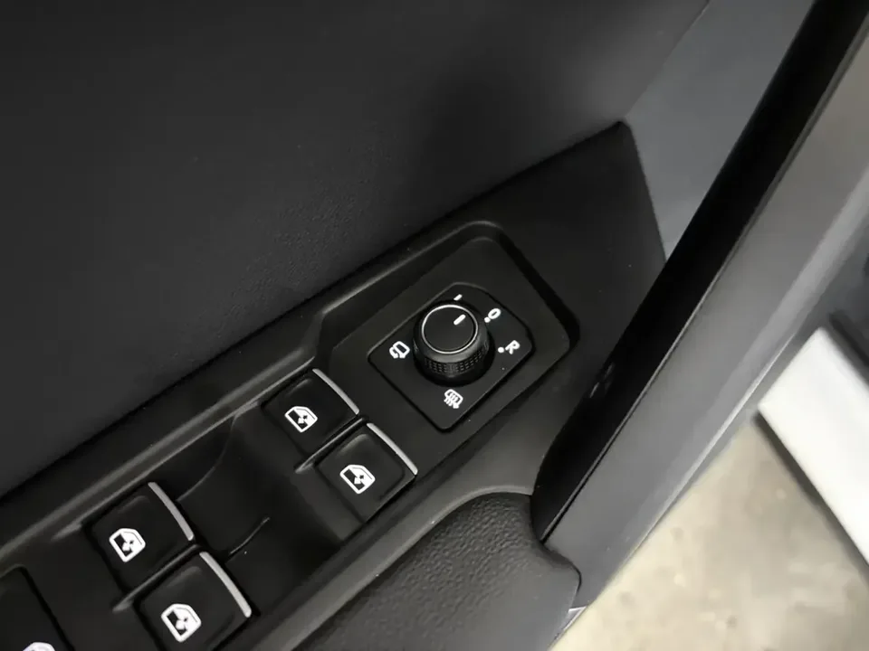 Volkswagen Tayron Tanyue 2022 280TSI 2WD Luxury Smart Edition 2022 — thumbnail 3