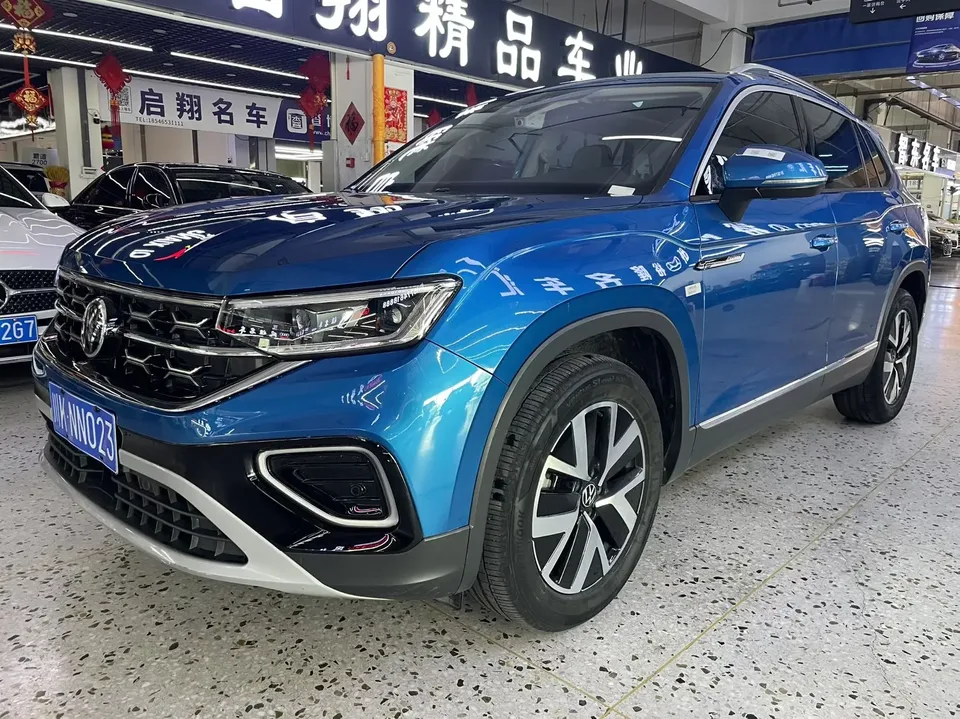 Volkswagen Tayron Tanyue 2023 280TSI 2WD Luxury Plus Advanced Edition 2023 — photo 1, buy with delivery to Moscow