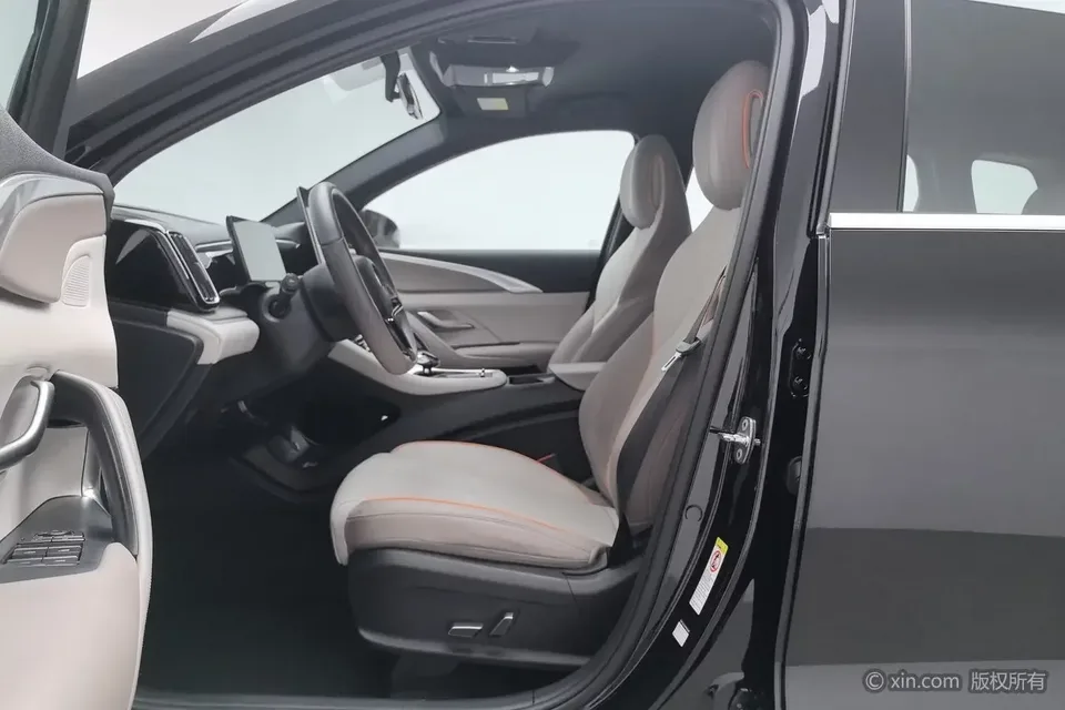 BYD Song Pro DM Song Pro DM 2024 DM-i Honor Edition 71km Pilot Edition 2024 — миниатюра 5